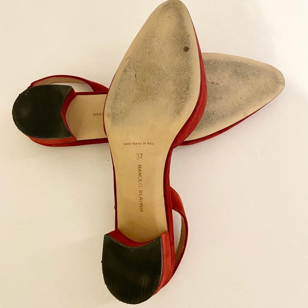 Manolo Blahnik ‘Aspro’ Suede Slingback Pumps - Picture 10 of 11